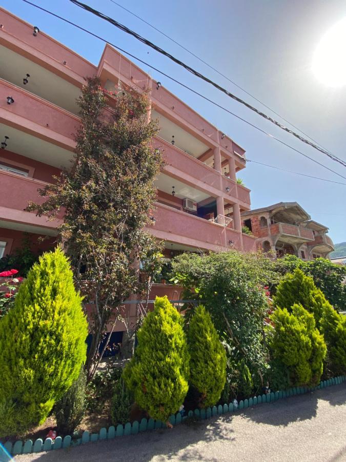 באר Apartments Nikicic מראה חיצוני תמונה