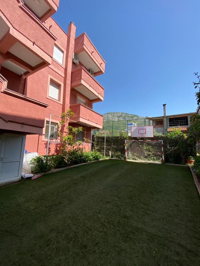 באר Apartments Nikicic מראה חיצוני תמונה