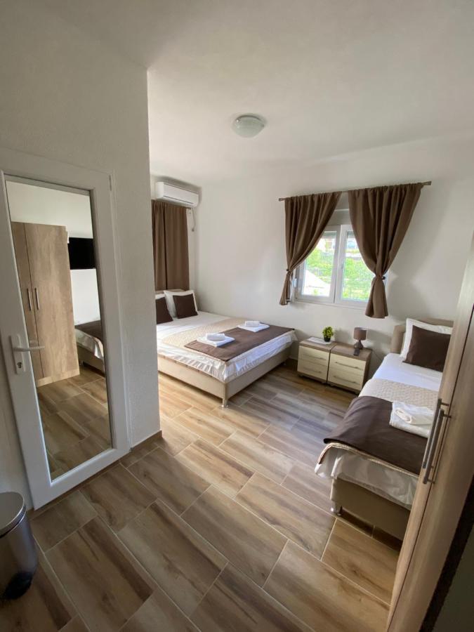 באר Apartments Nikicic מראה חיצוני תמונה