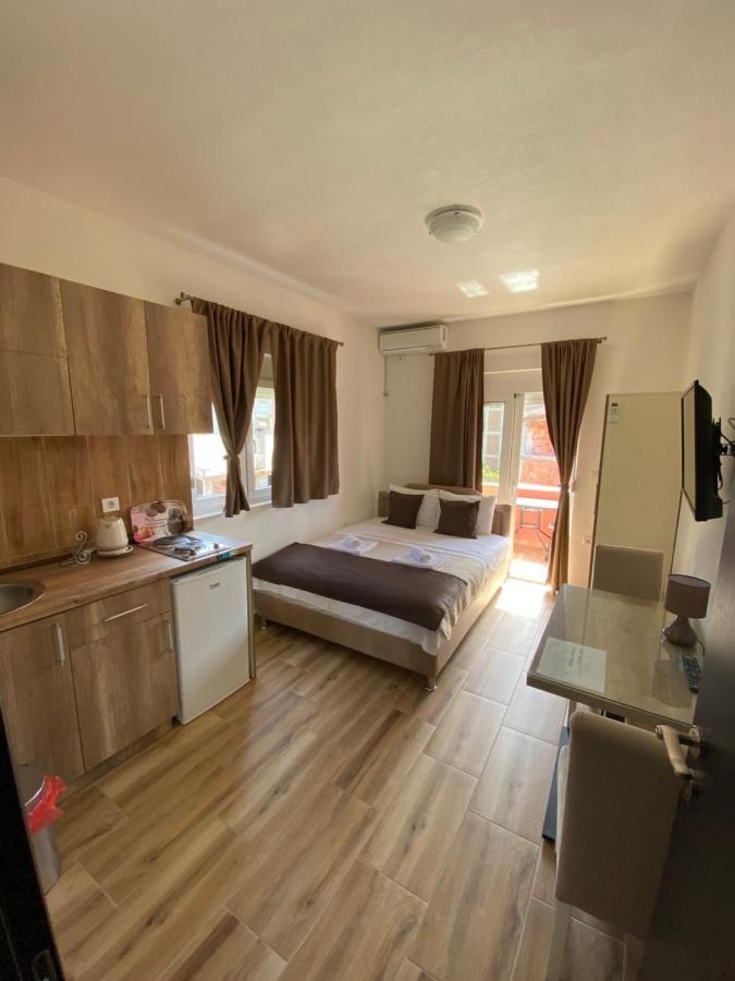 באר Apartments Nikicic מראה חיצוני תמונה