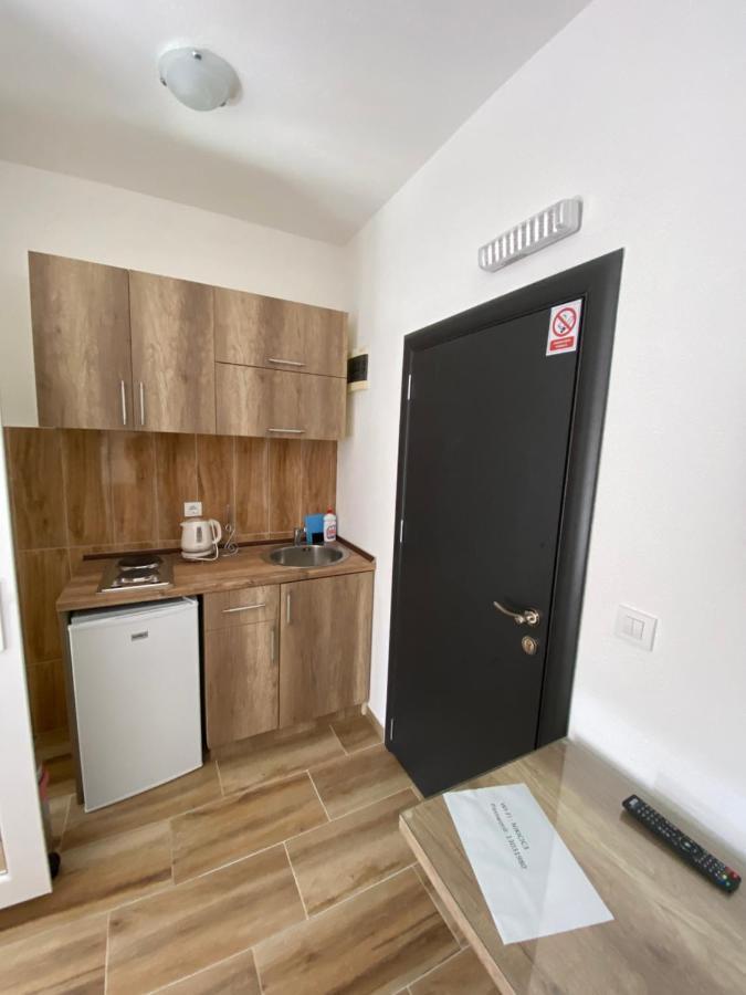 באר Apartments Nikicic מראה חיצוני תמונה