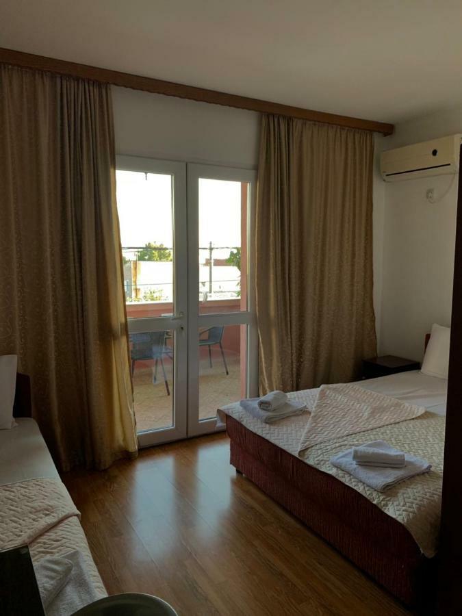 באר Apartments Nikicic מראה חיצוני תמונה