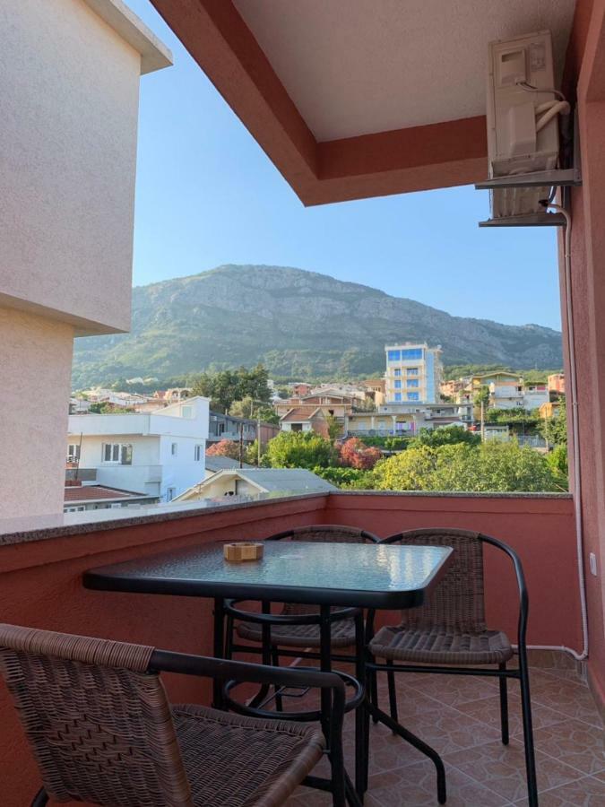 באר Apartments Nikicic מראה חיצוני תמונה